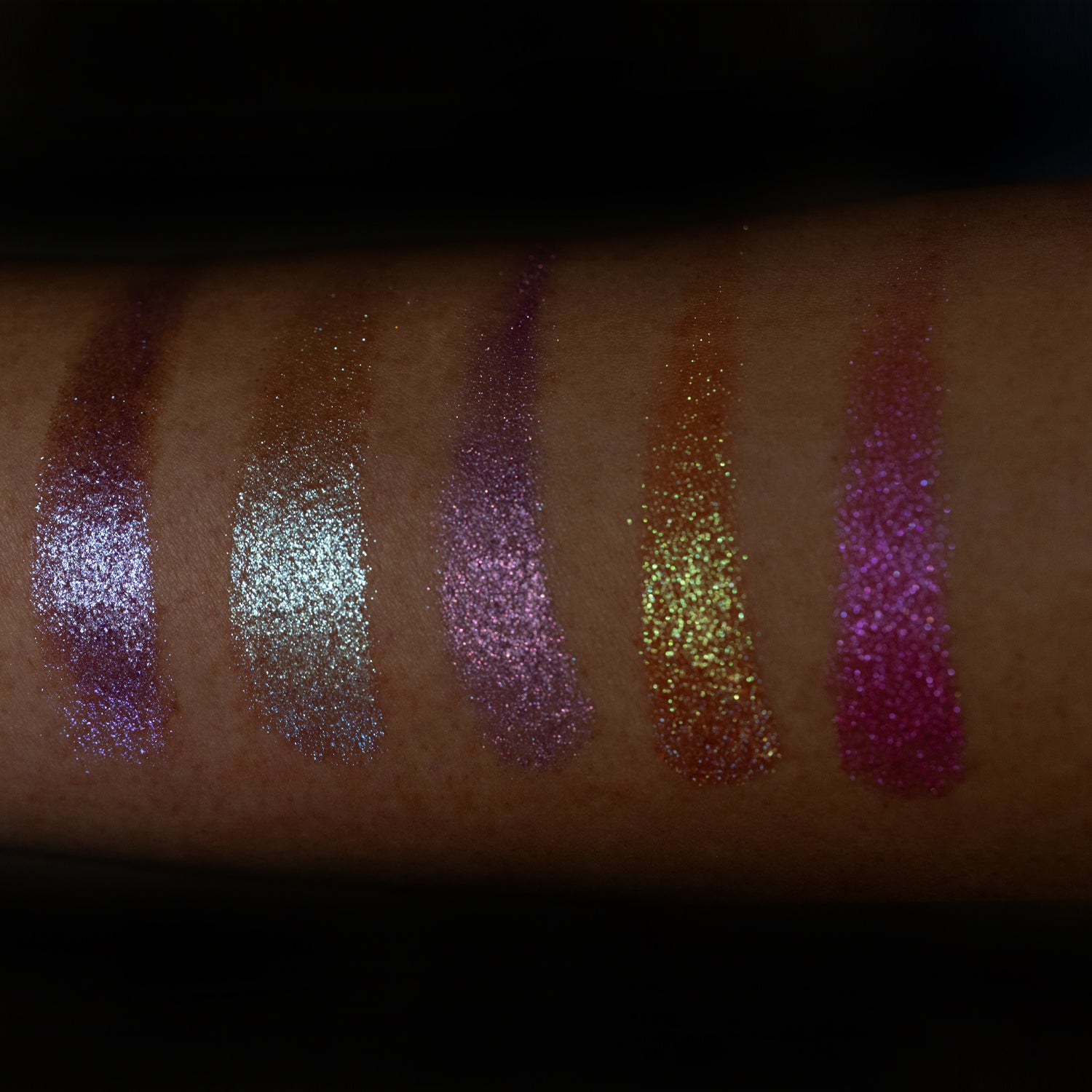 Paleta farduri-pigmenti presati Luxury Glam Palette 01